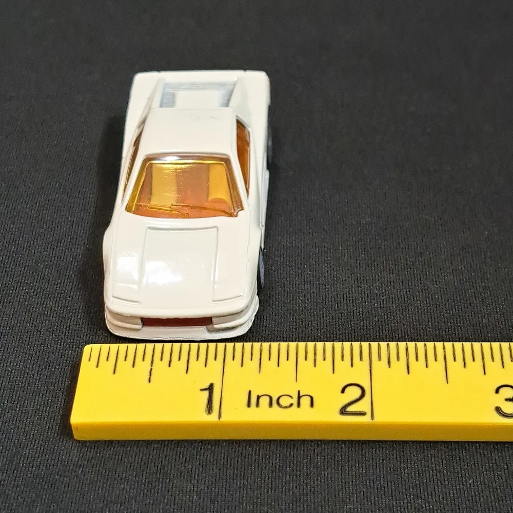 Vintage 1986 Hot Wheels Ivory Ferrari Testarossa Malaysia F8-F7‎
